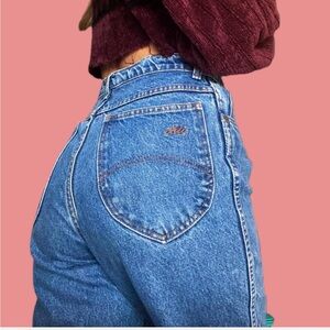 Classic Chic High-Waist Blue Women’s Jeans